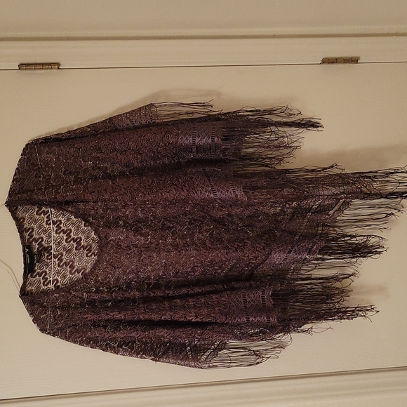 Venezia Jackets & Blazers - Brown fringe poncho. Very cute! One Size.